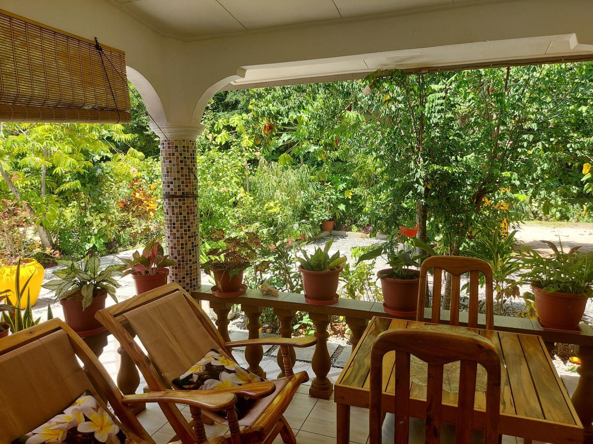 Chez Mera Self Catering ラ・ディーグ島 部屋 写真
